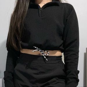 Forever 21 drawstring cropped quarter zip💸